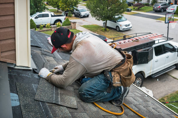 Professional Roofing technician working in Milford, IL